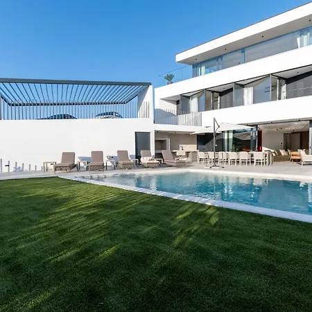 Villa Isola *