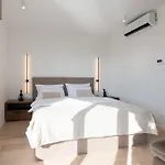 Isola Villa *