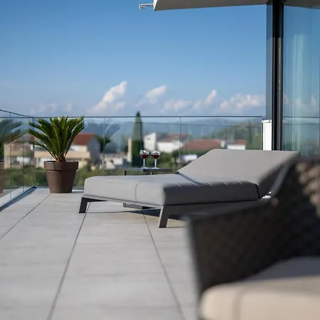 Isola فيلة مورتير